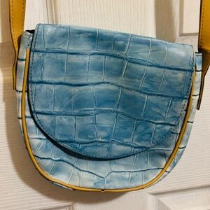💙 Preloved Beautiful Italian Blue Leather Crocodile-Embossed Crossbody Bag